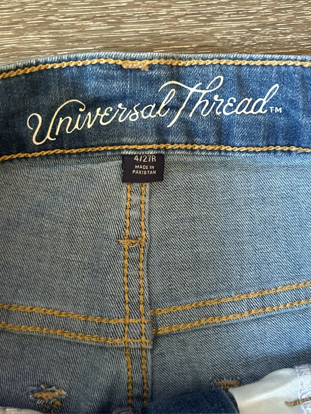 NWOT Size 4 Universal Thread High Rise Skinny Jeans - Picture 2 of 4